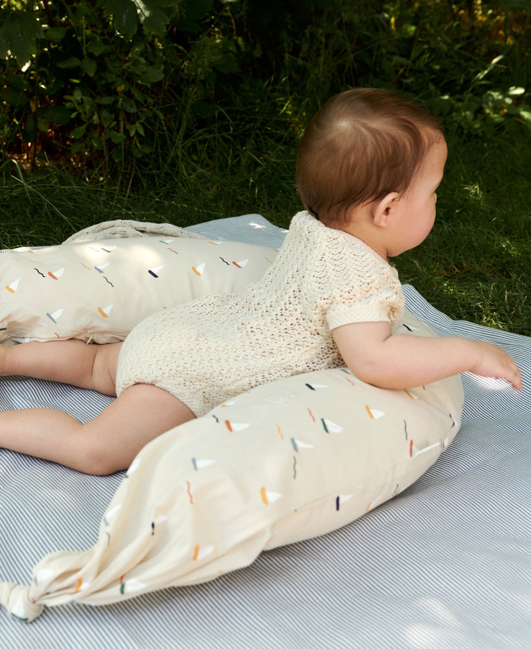 Coussin d'allaitement Nami, Pond Boats