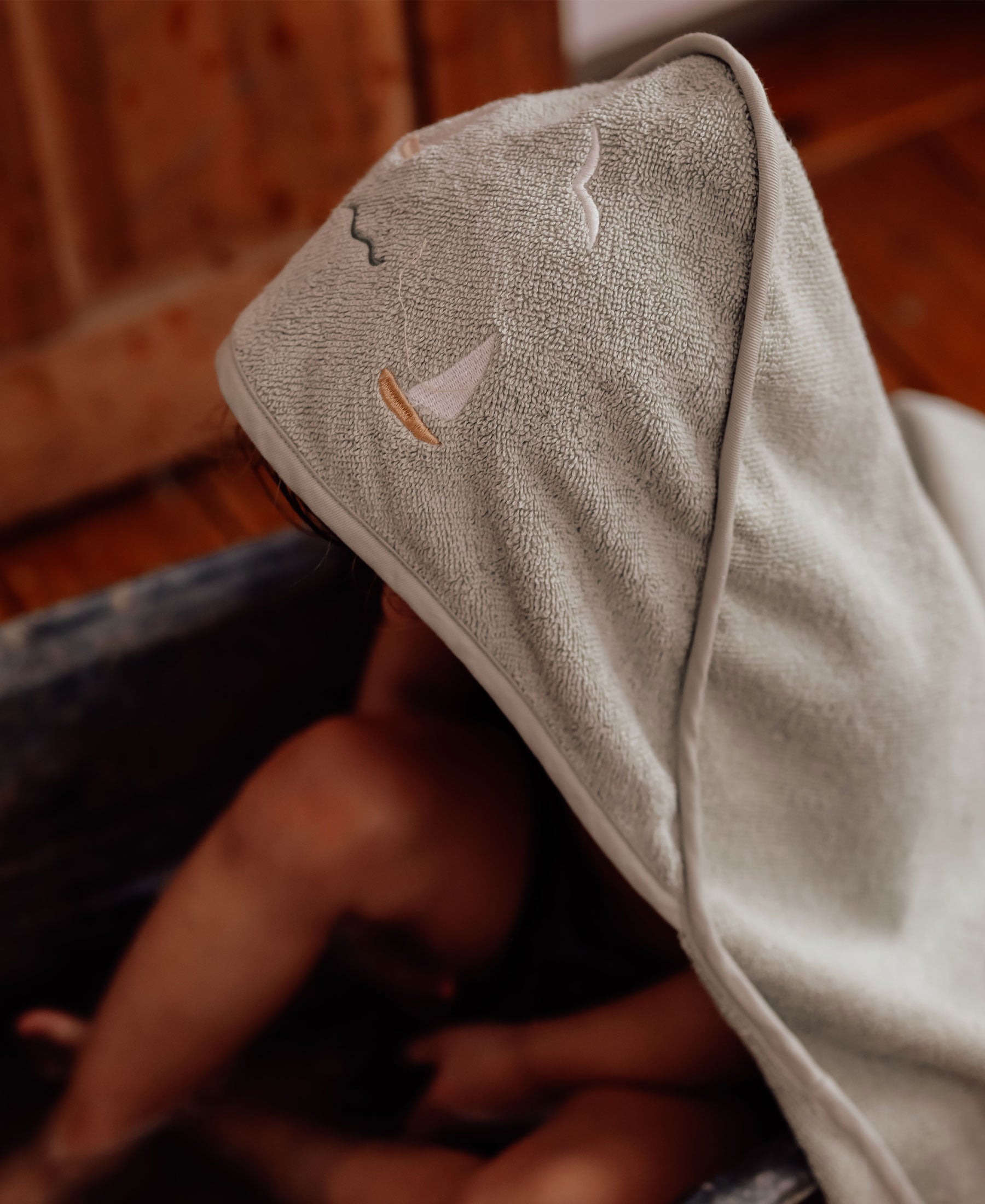Cape de bain pour bébé Petal, Sailboats