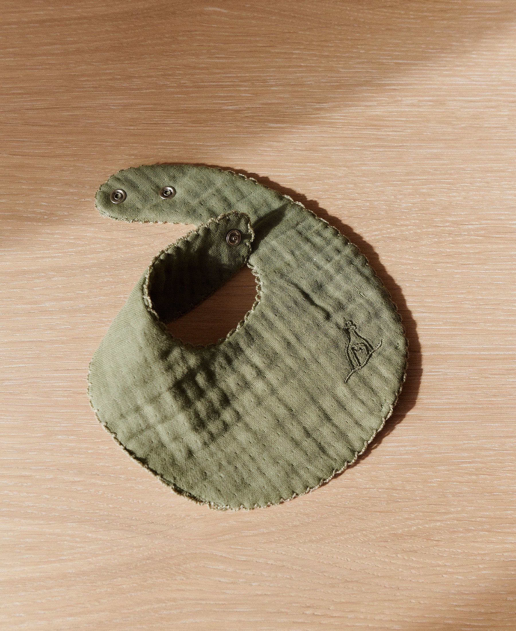 Bavoir Koa, Forest Green/Little Mouse