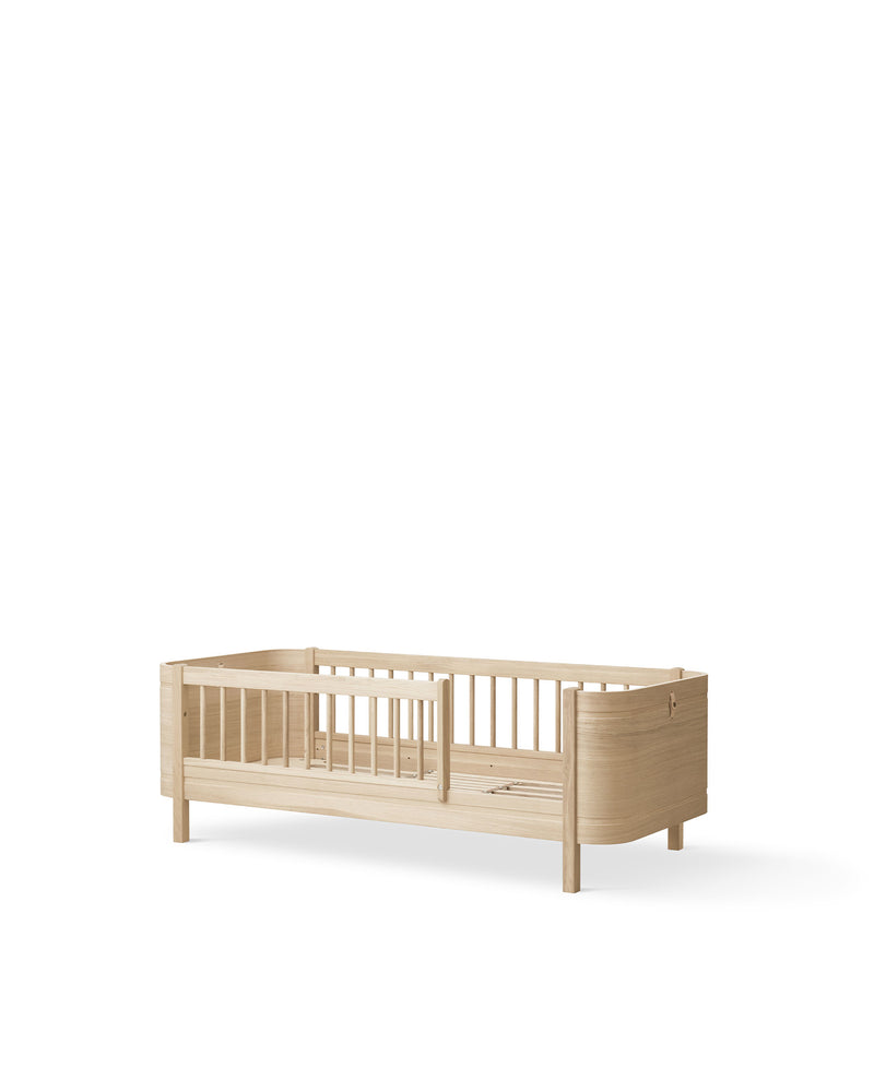 Lit bébé évolutif Wood Mini+ avec kit junior inclus, chêne